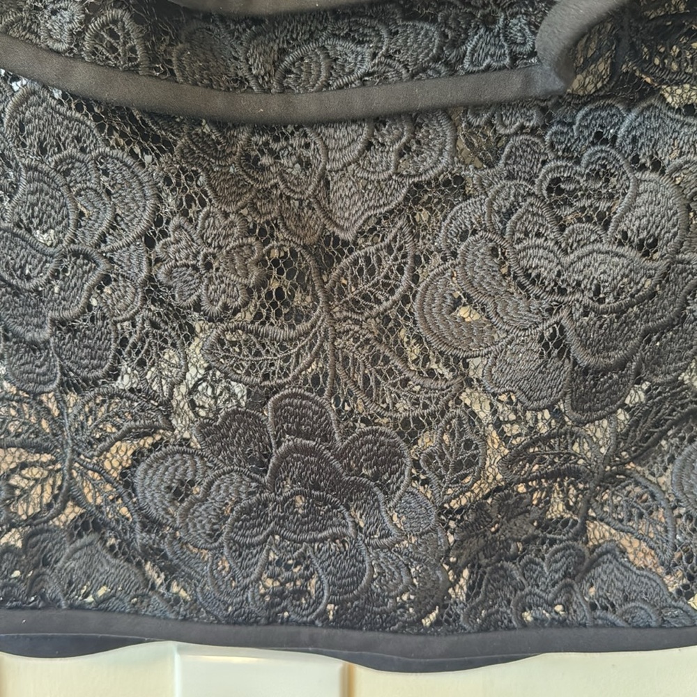 Alexis Ruffle lace blouse - Picture 8 of 12